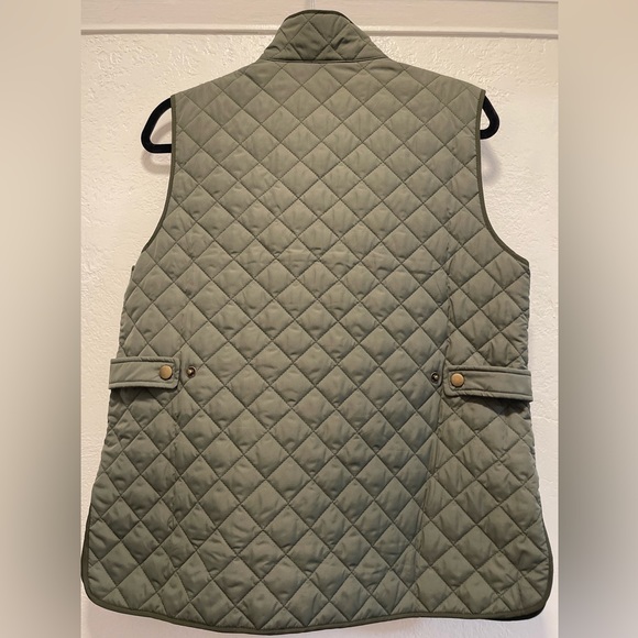 Land’s End Quilted Vest - Picture 5 of 10